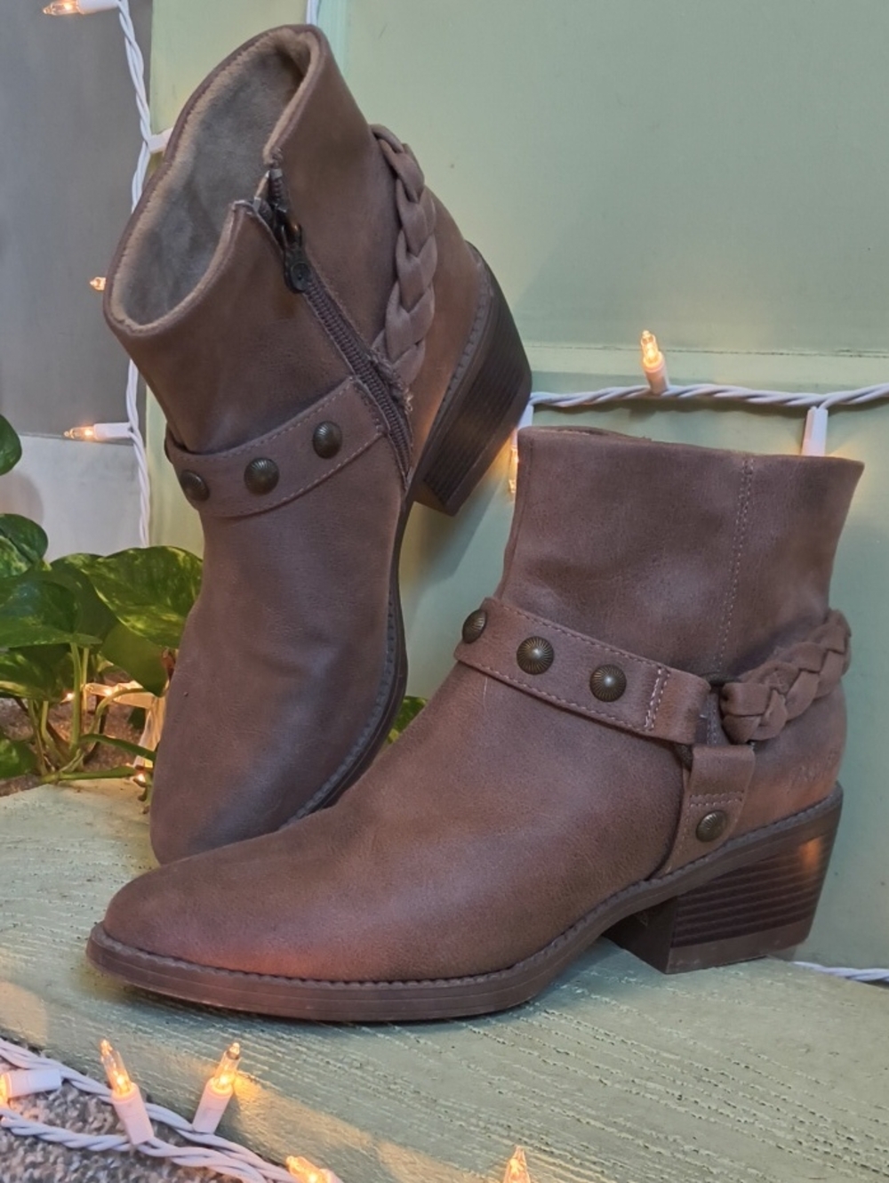 Women's Blowfish Malibu Ankle Cowboy Engineer Zip Boots 8.5